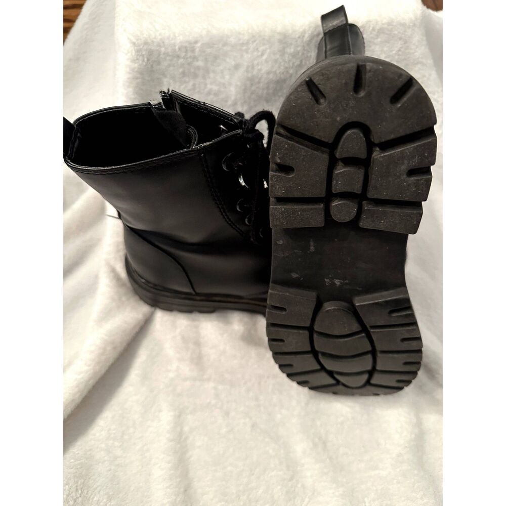 Soda Combat Boots - Size 6.5 - block heel - Picture 2 of 3